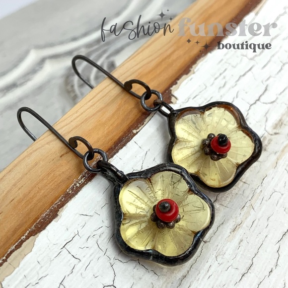 Handmade Soldered Antique Yellow Buttercup Flower Art Charm Dangle Drop Earrings - Picture 3 of 14